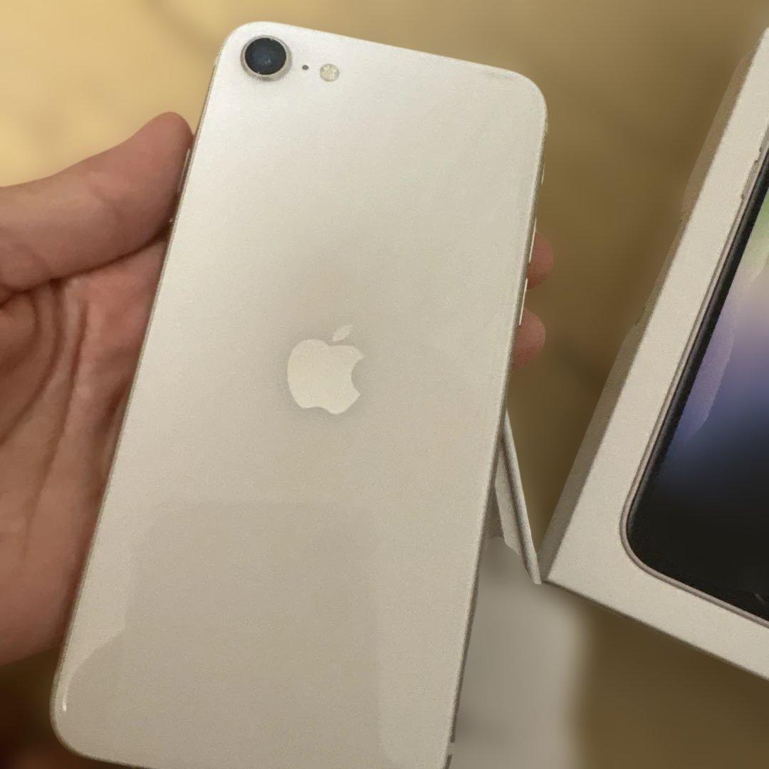 iPhoneSE第3世代本体+ケーブル