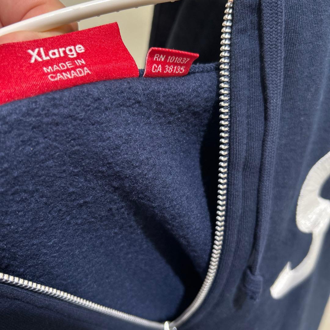 シュプリームネイビー フルジップパーカー