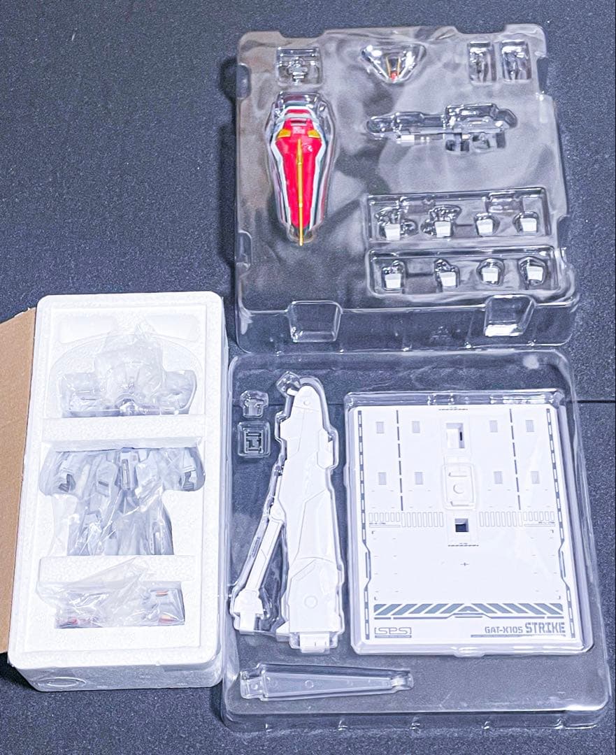 メタルビルド　ストライクガンダム　メタルコンポジット　ユニコーンガンダム