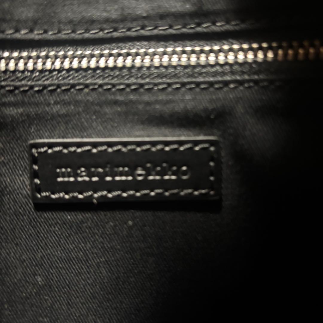 marimekko 黒 ショルダーバッグ　【早い者勝ち】