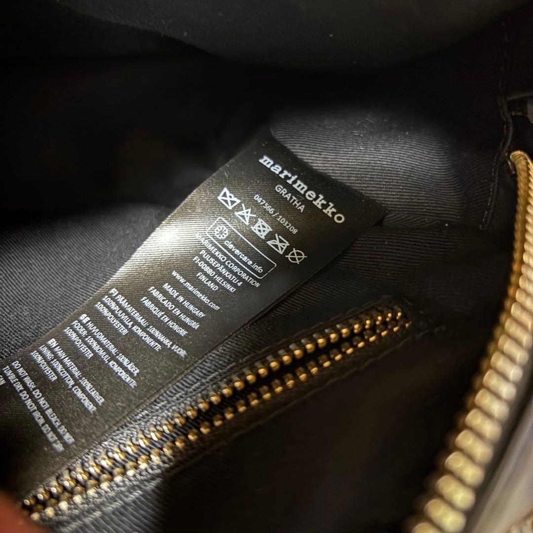 marimekko 黒 ショルダーバッグ　【早い者勝ち】