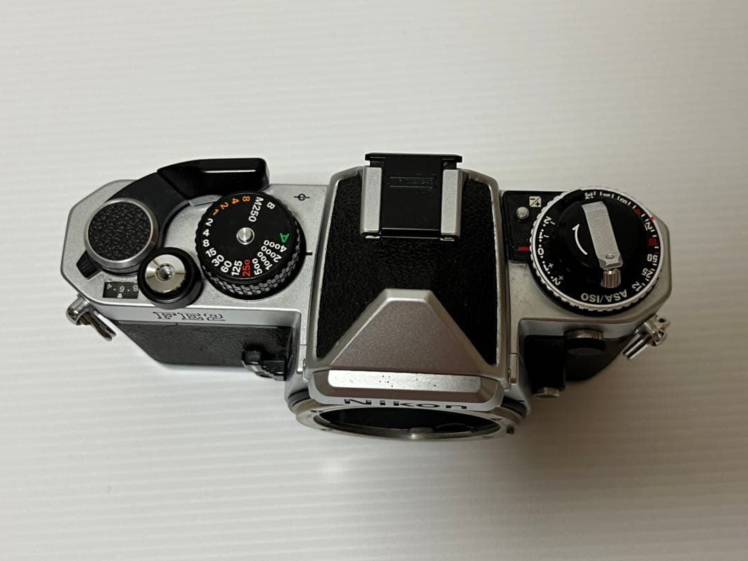 Nikon FE2 一眼レフカメラ