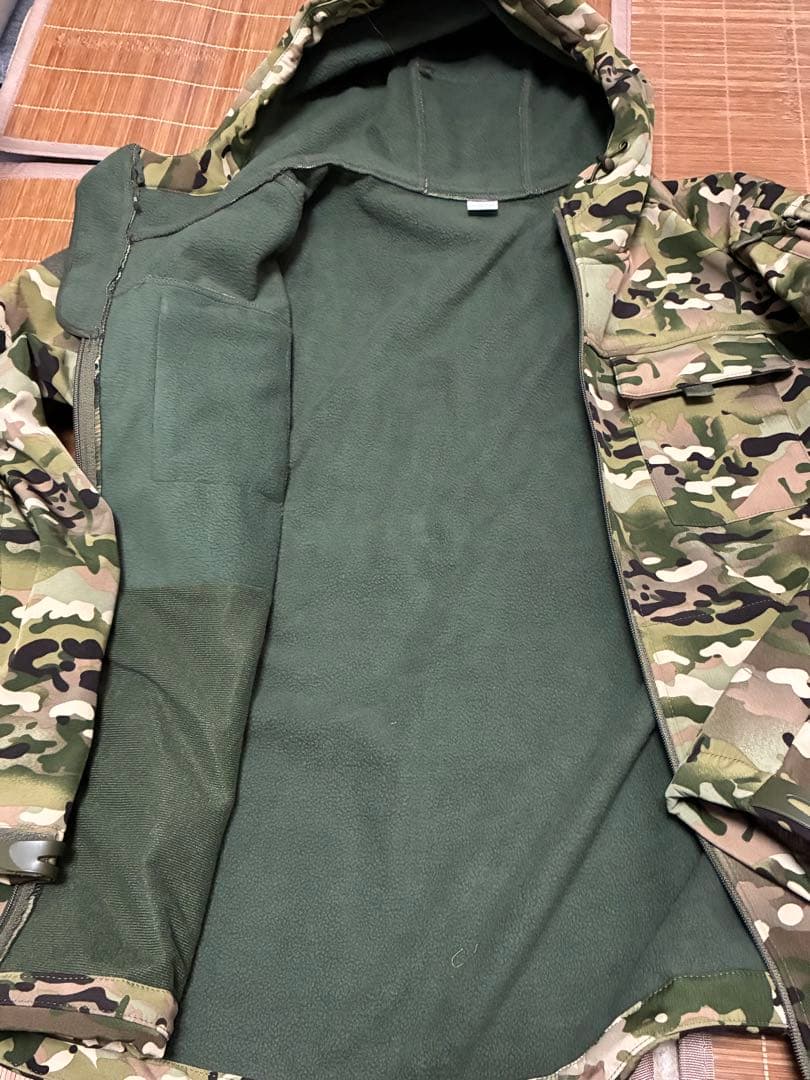 未使用ロシア軍北朝鮮軍仕様マルチカム防寒外被表地防風撥水素材裏地総フリース