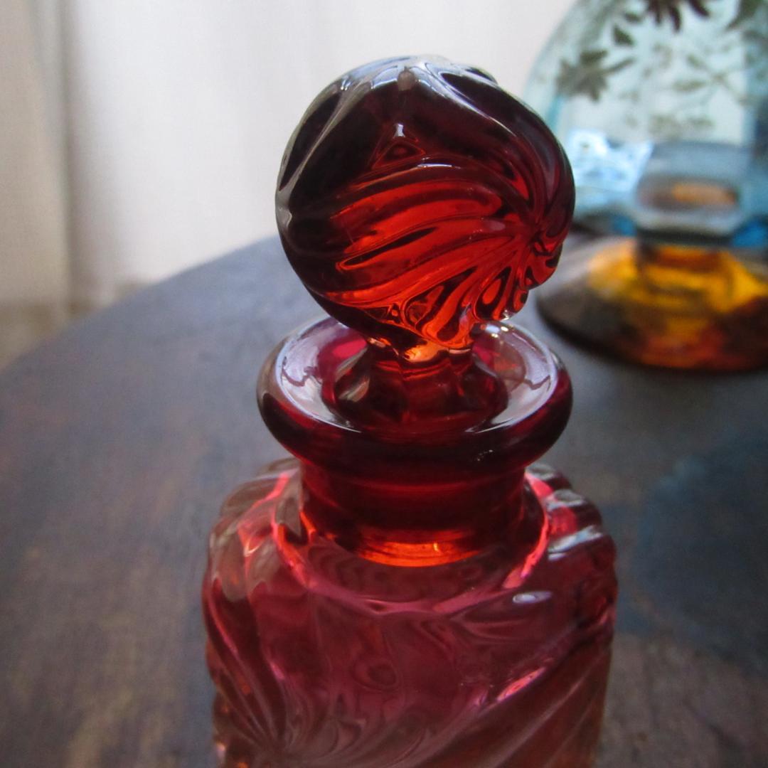 オールドバカラ　1890年頃「ROSACES　MULTIPLES」　香水瓶