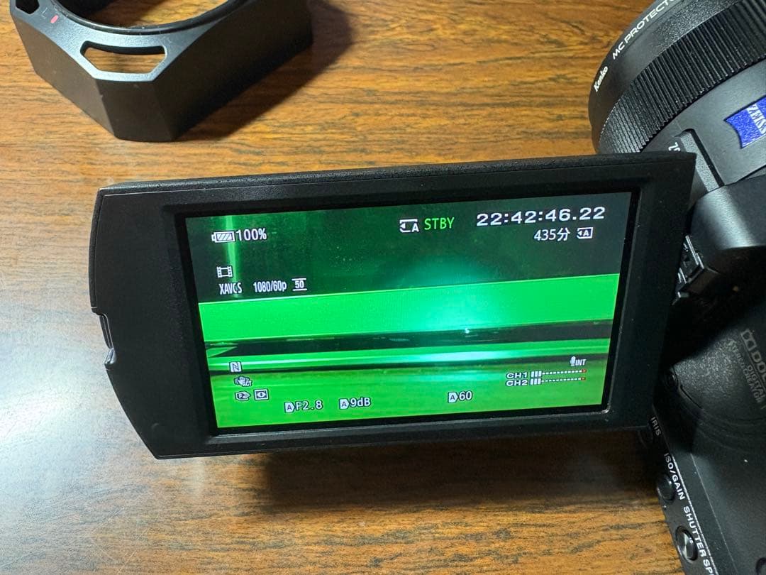 美品 SONY FDR-AX700 ビデオカメラ 本体