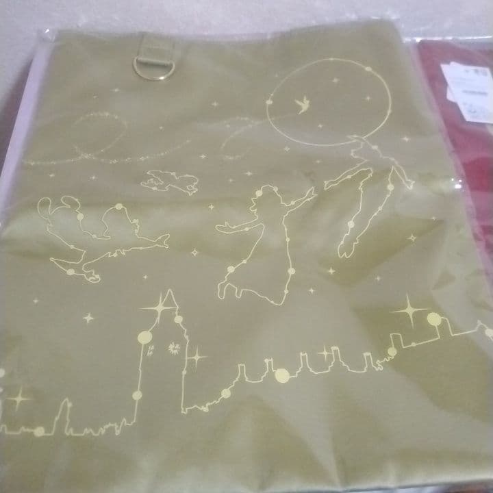 キャラクターグッズ　バッグ　ピーターパン　ツイステ　タイニーチャム