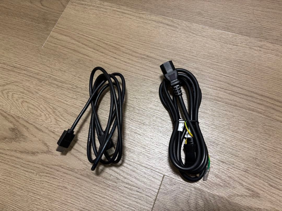 Dell 27 Plus QHD モニター　S2725DS