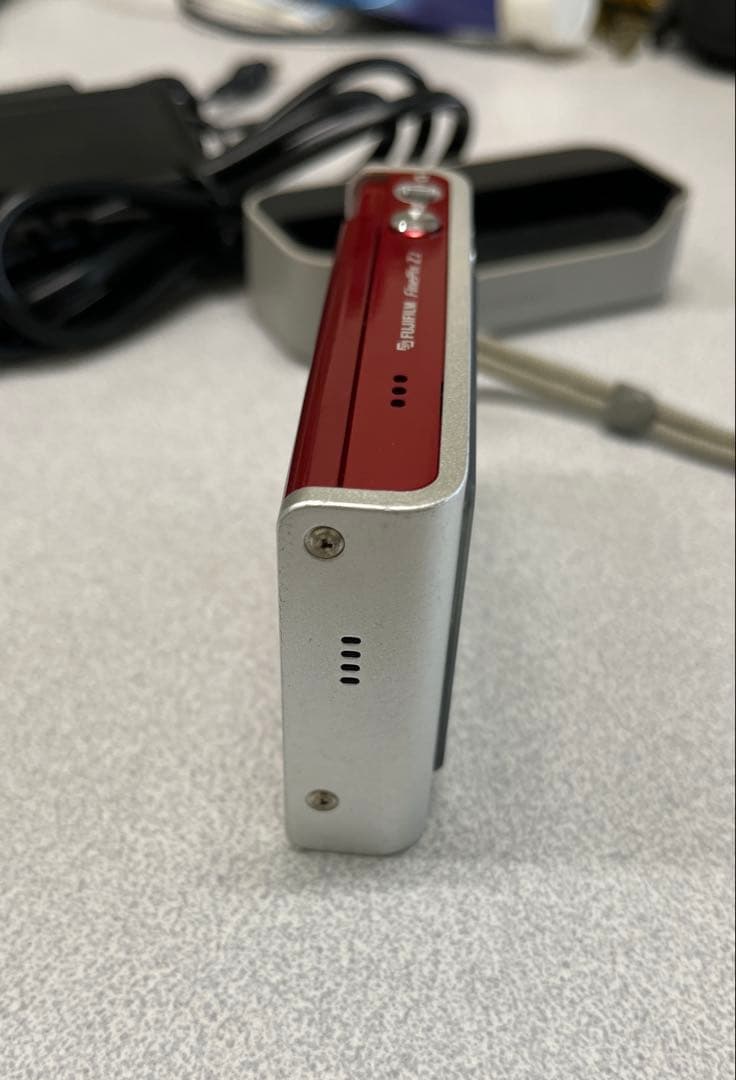 FUJIFILM デジカメ FinePix Z2 デジカメ　コンデジ