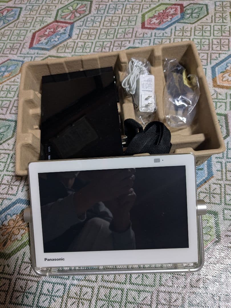 Panasonic防水 液晶テレビ 本体と付属品