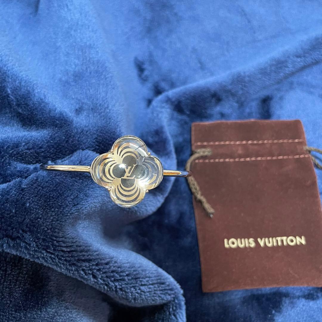 LOUIS VUITTON フラワーモチーフ　バングル&リング