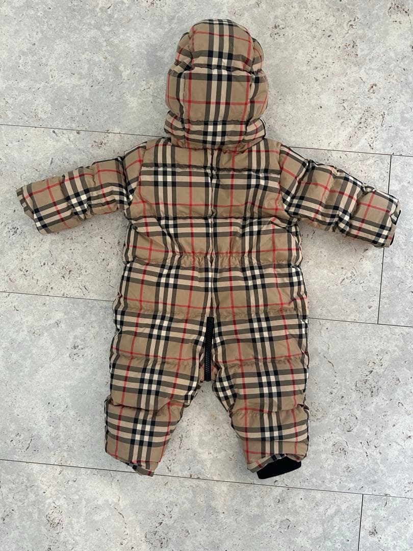 Burberry バーバリー　ジャンプスーツ　ダウン　ベビー　アウター　9m