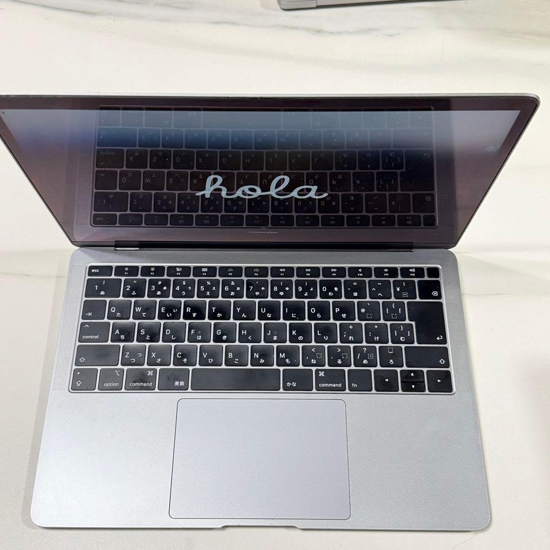 Apple MacBook Air 13インチ　2018　8GB　256GB
