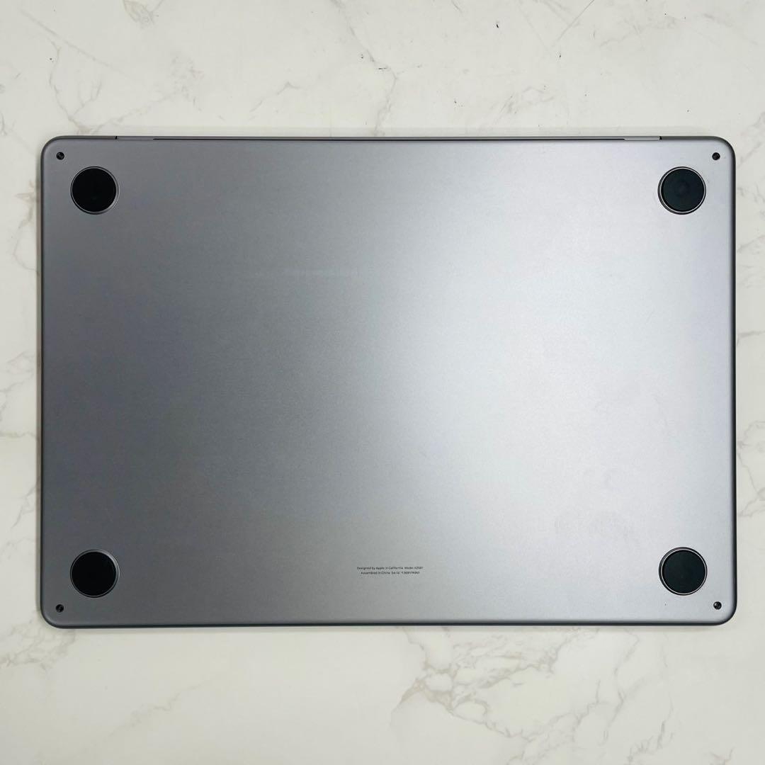 Macbook air M2 13インチ 24GB 256GB 充放電574回