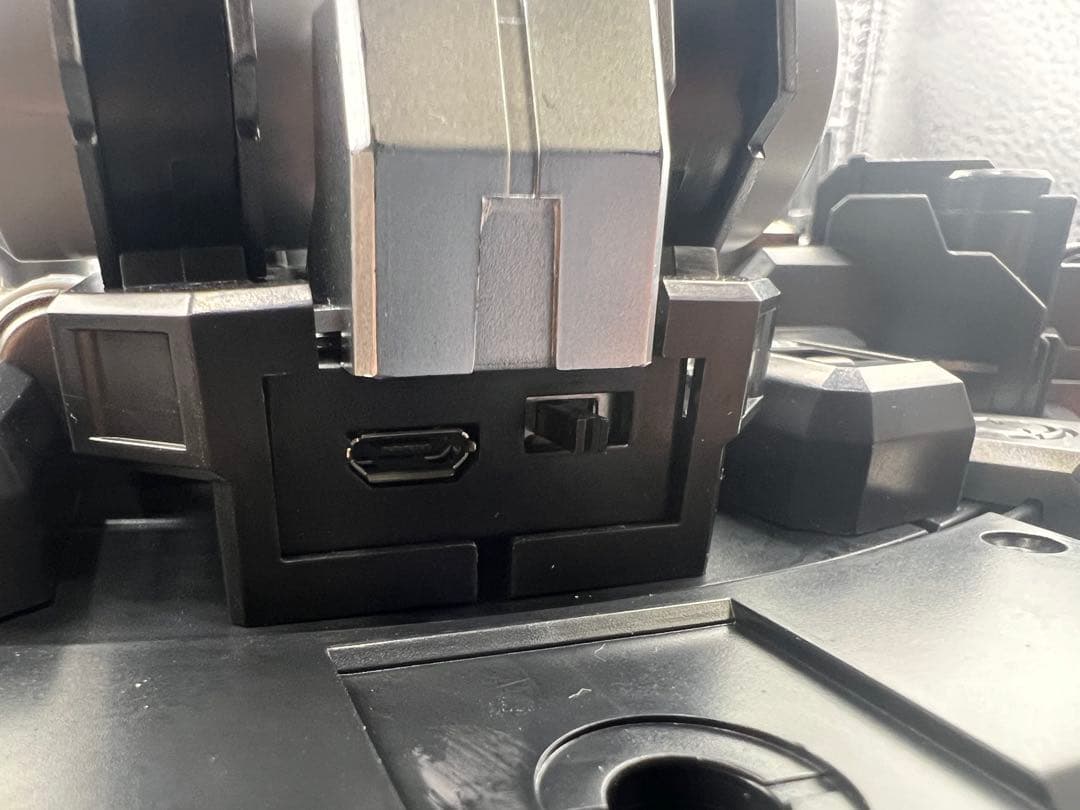 【海外製】Zガンダム1/35ガンプラLED発光(完成品)