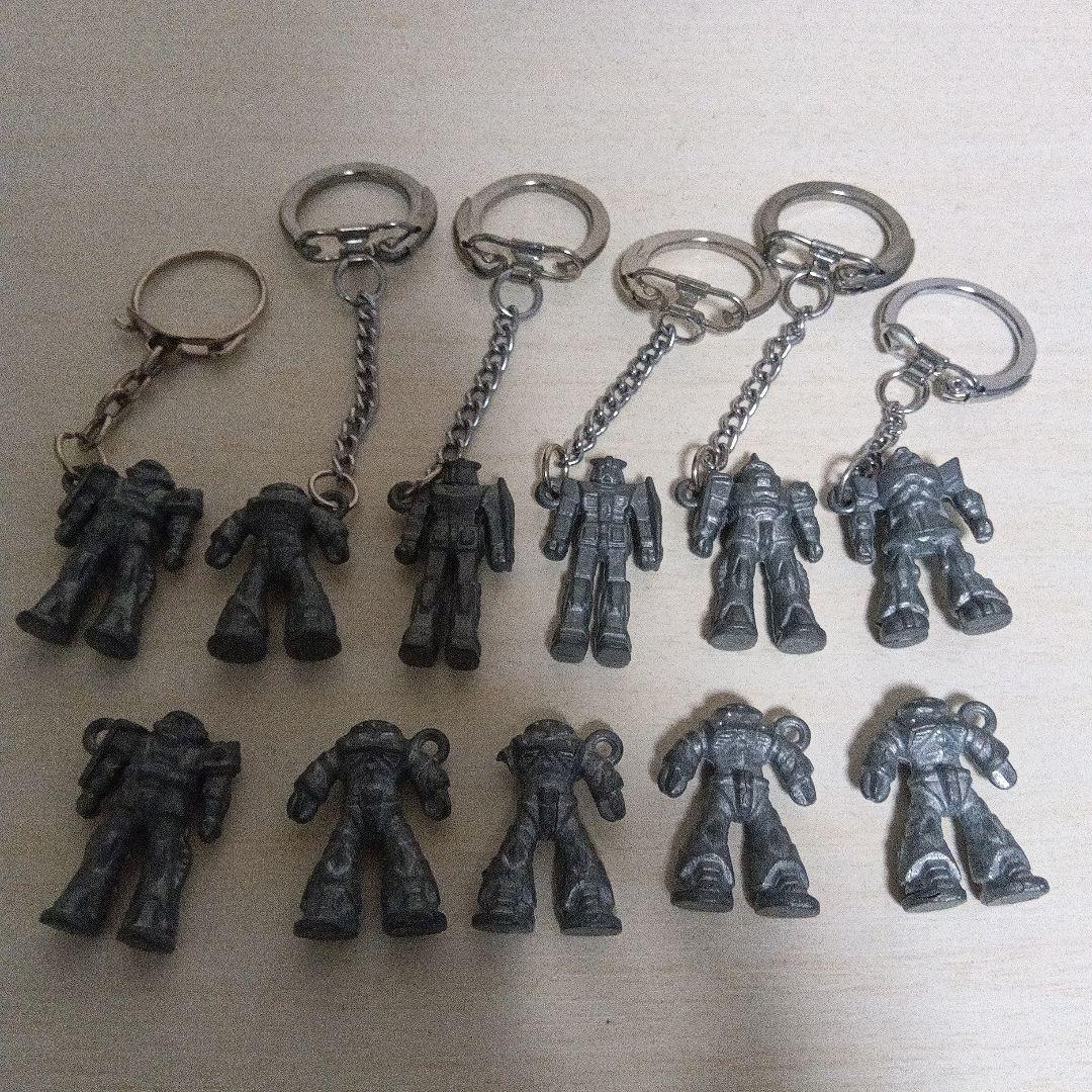 機動戦士ガンダム　鉄キーホルダー　11個セット