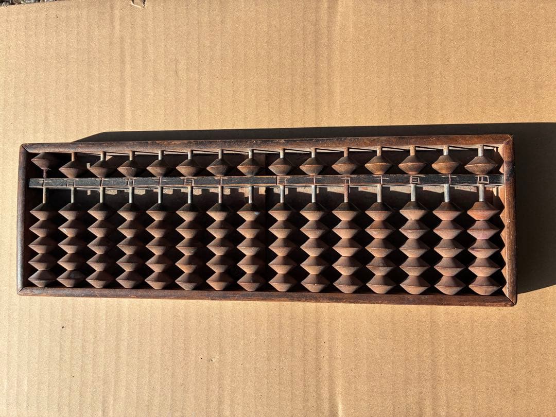 木製 そろばん 伝統的デザイン