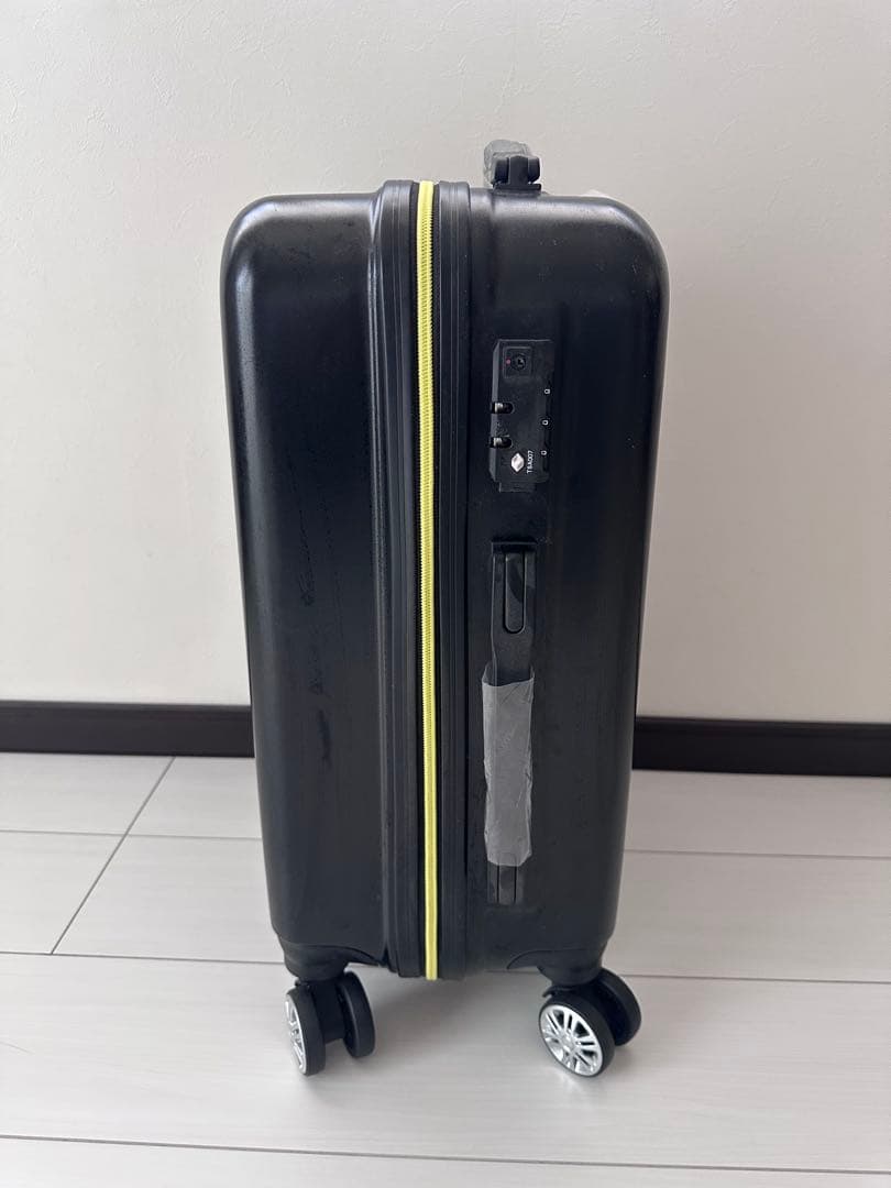 マンウィズ スーツケース