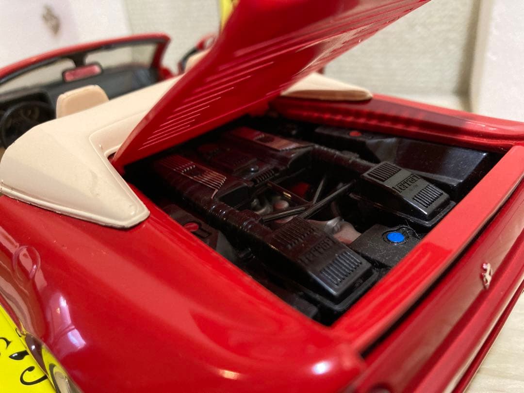 ミニカー FERRARI F 355 SPIDER 1:18