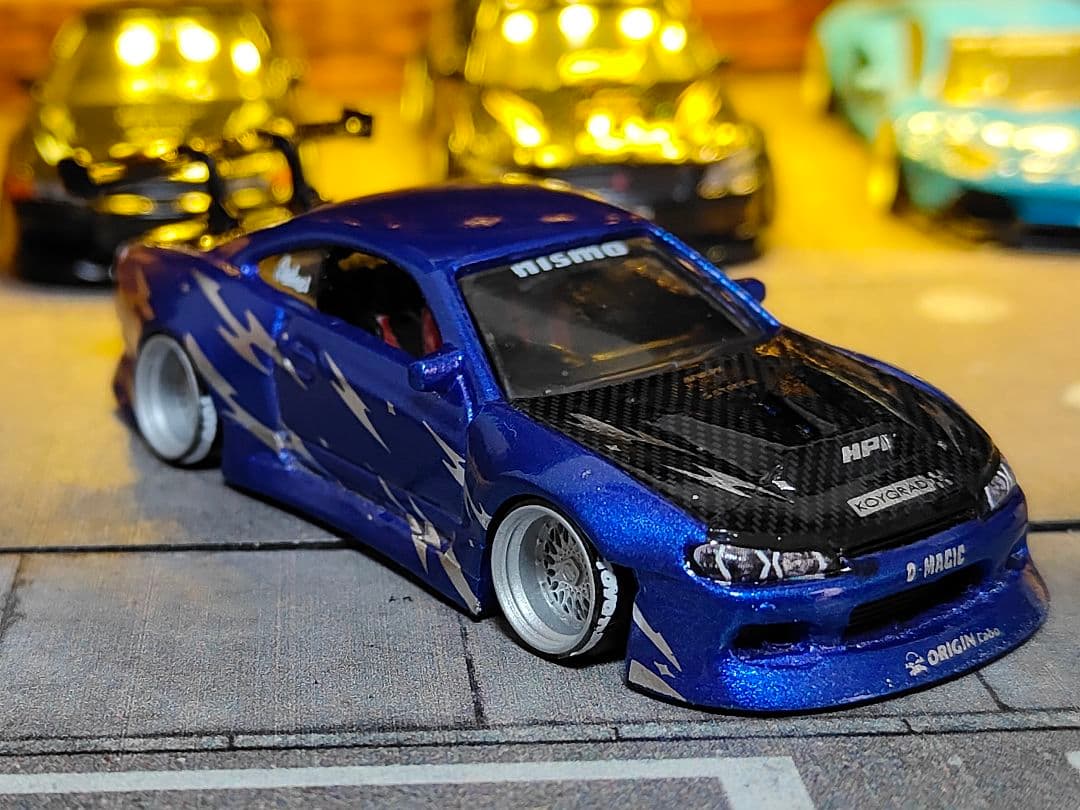 ホットウィールカスタム 日産 s15 フルエアロ ドリ車 深リムトミカ改造紫