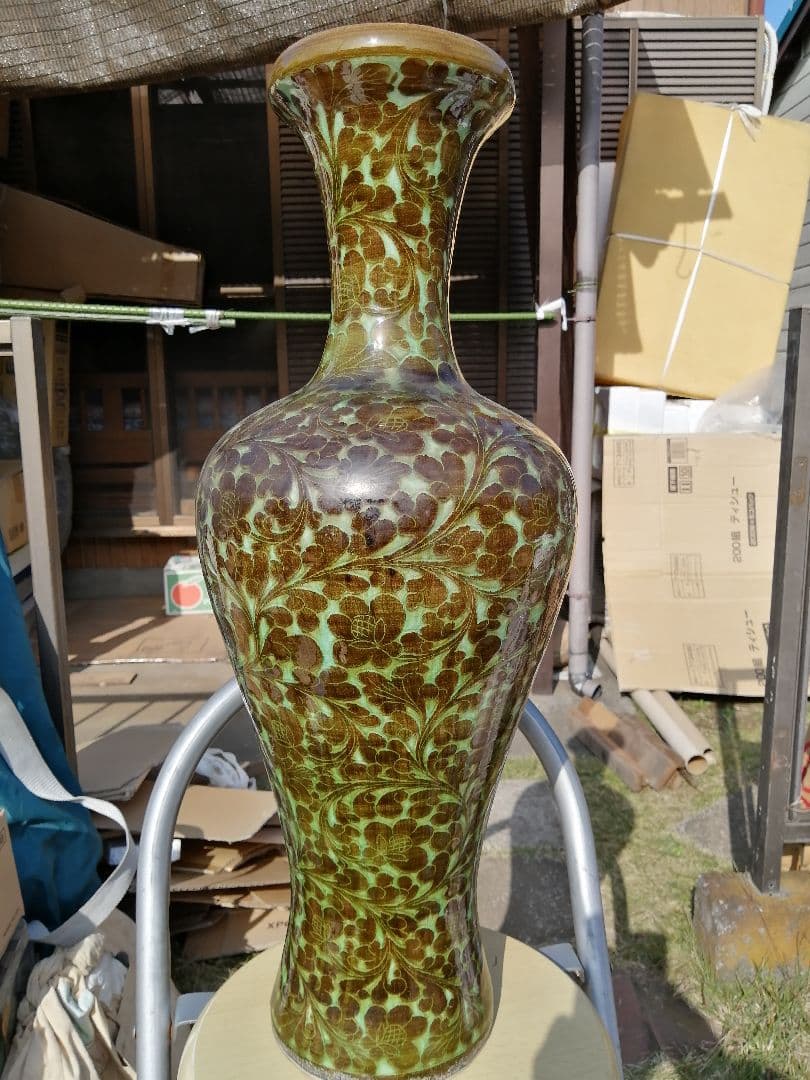 古い大花瓶