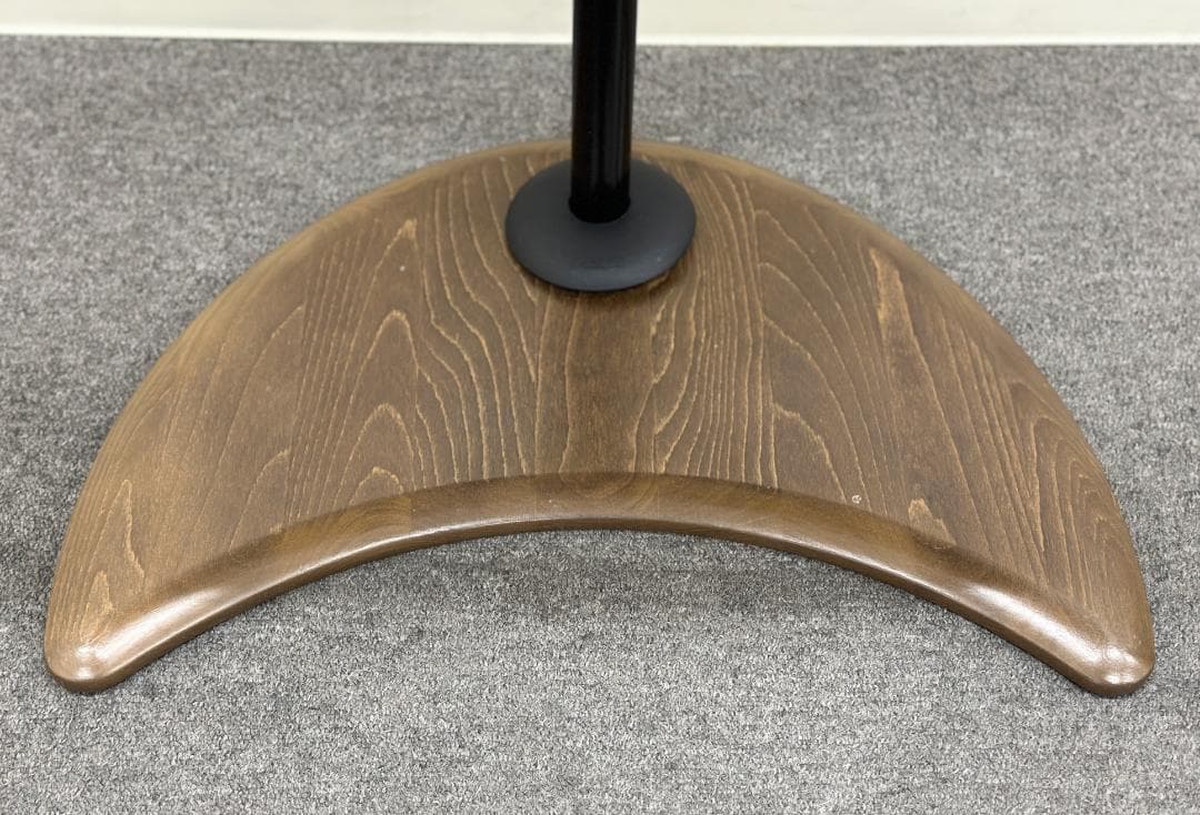 ALO■Stressless/ストレスレス　USBポート付のサイドテーブル