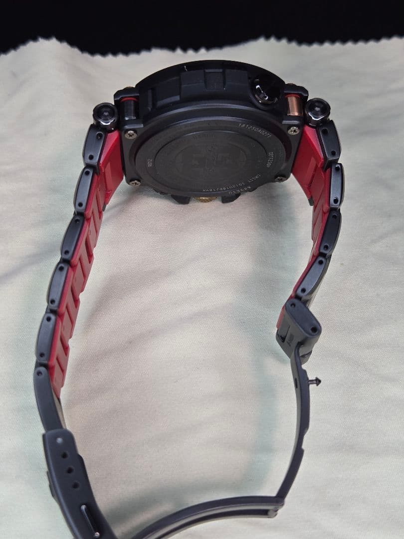 極美品 G-SHOCK MTG-B1000TF マグマオーシャン