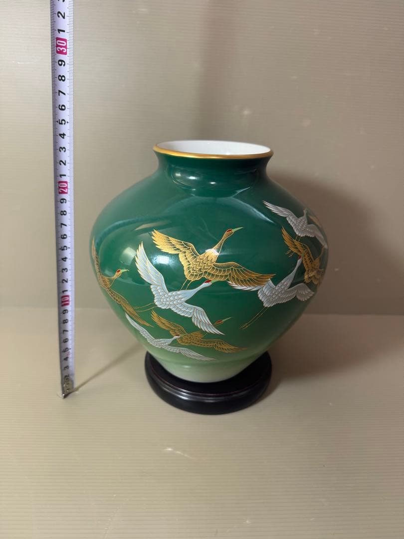 2792 香蘭社　金彩鶴文　花瓶　花台付　未使用