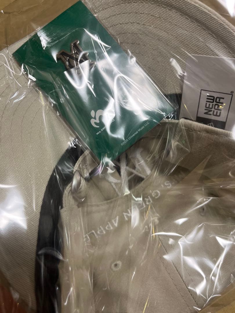 Mrs.GREEN APPLE NEW ERAミセスグリーンアップル　ピンズ付き