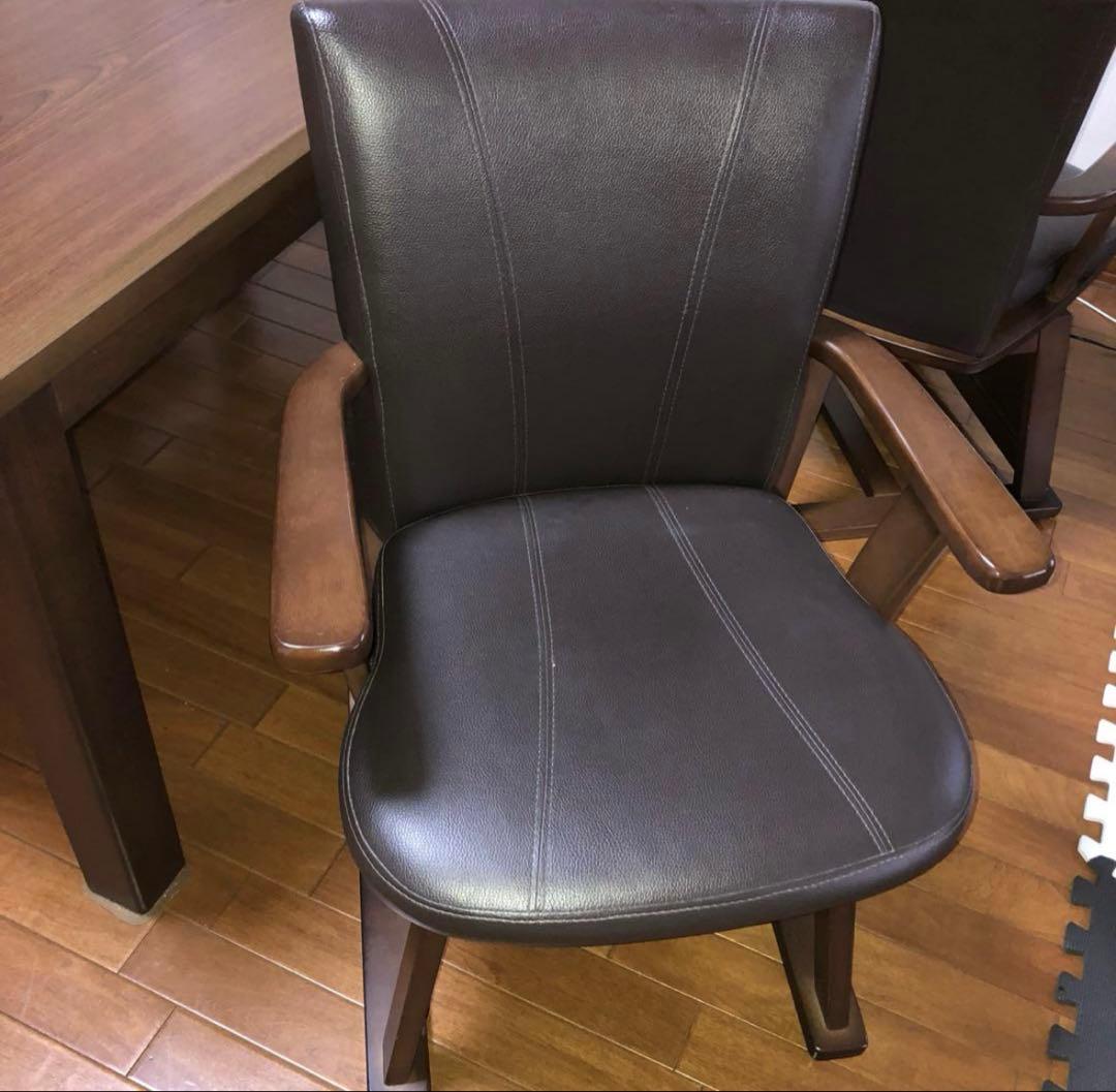 大幅値下げ!こたつ付きダイニングテーブル　回転椅子2セット