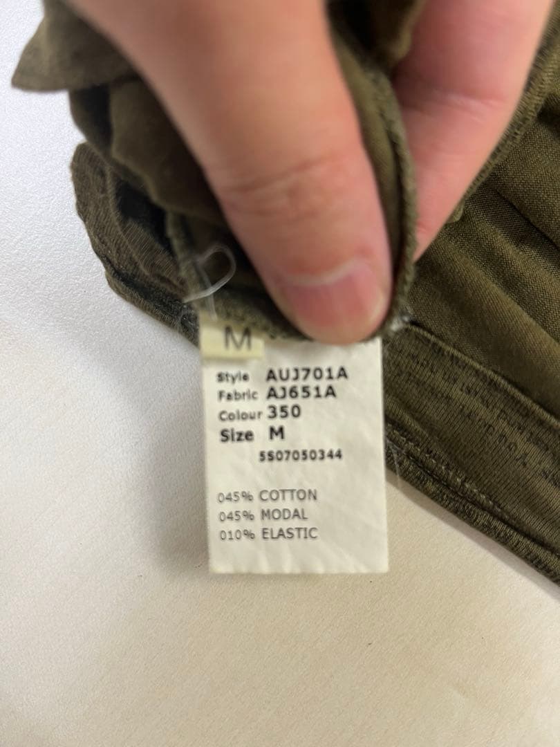 ジョンガリアーノオム！ニュースペーパー柄タンクトップ（カーキ色）