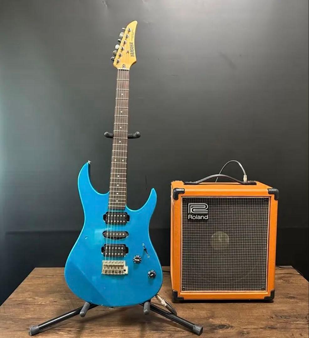 YAMAHA　ADVANCED FORM　YGX-121D　エレキギター