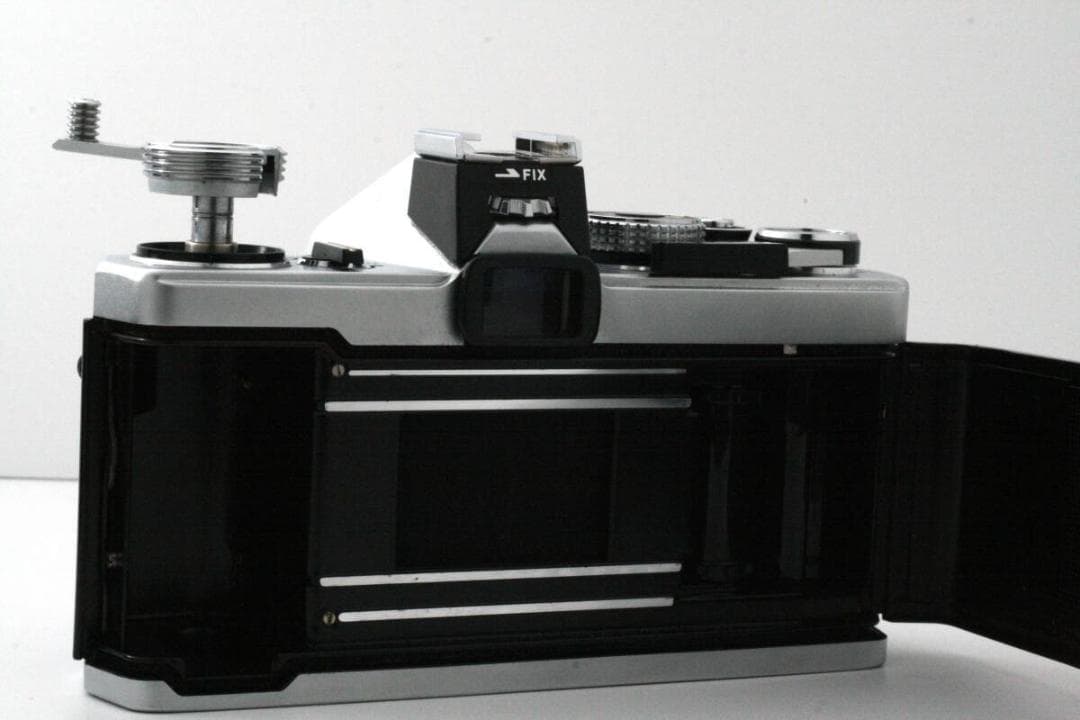 OLYMPUS OM-1 オリンパスフィルムカメラ 50mm F 1.8シルバー