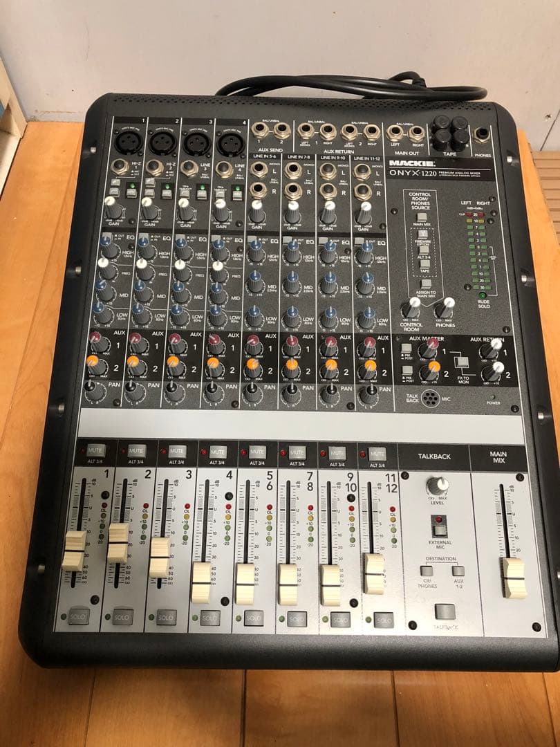 ジャンクMACKIE ONYX 1220 マッキー ミキサー 音響機材 アナログ