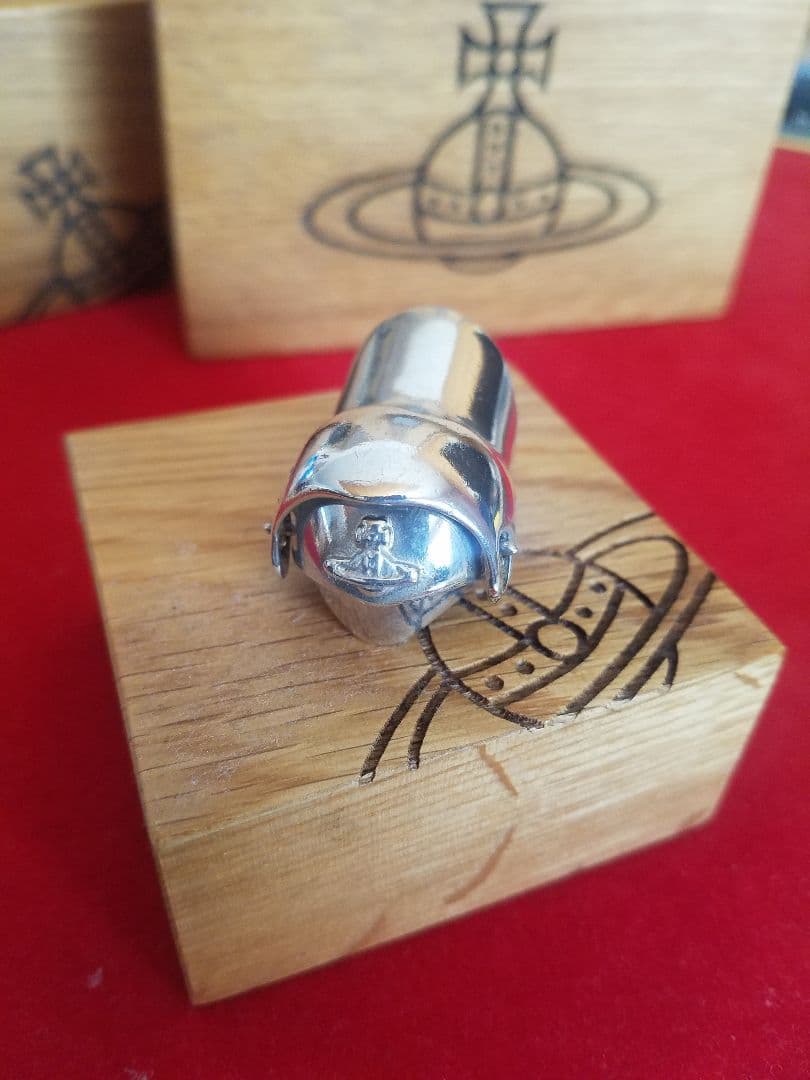 vivienne westwood 初期ナックルリング