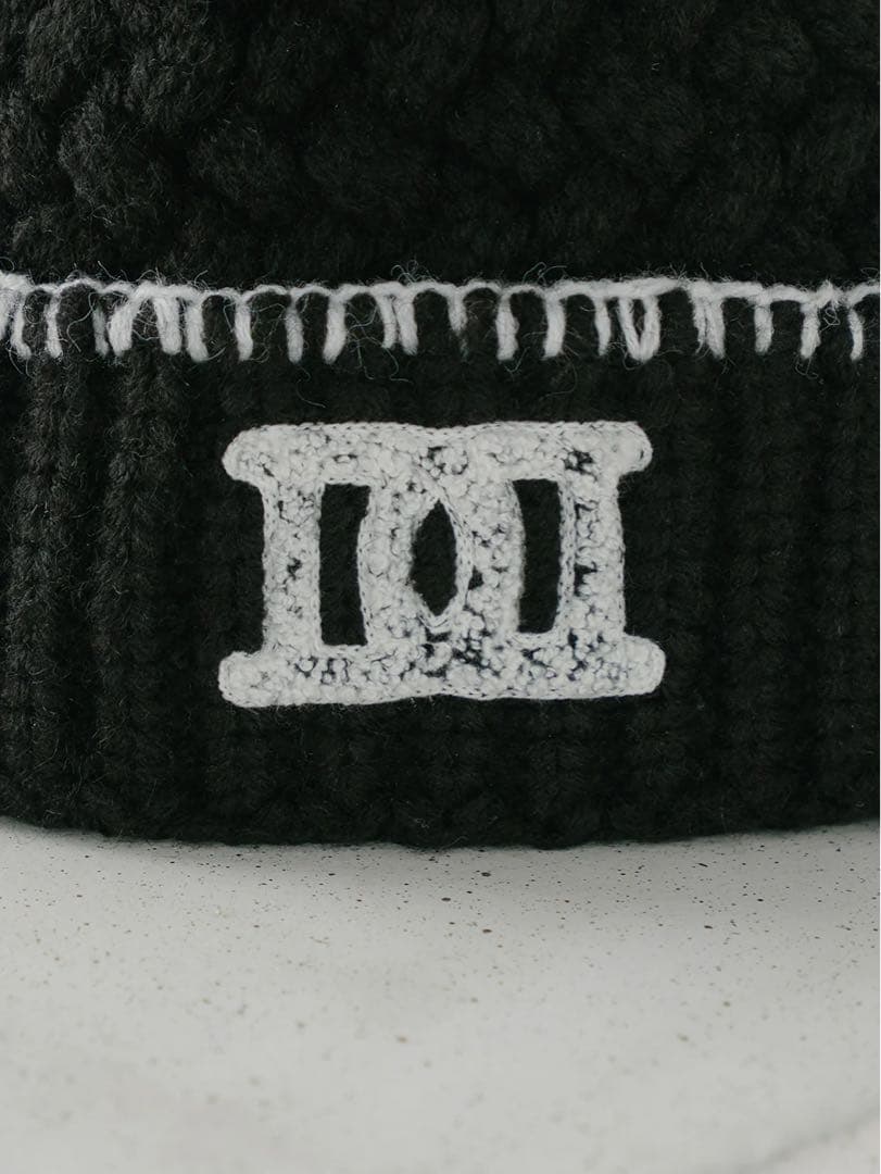 新品未開封タグ付き ダーリッチ DDロゴバスケットニットビーニー ブラック