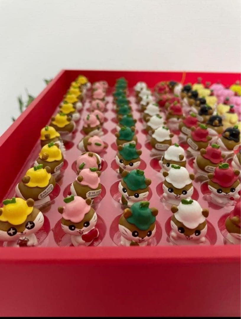 新品　ケース付き　サンリオ　ハローキティの幸運を呼ぶ開運マスコット　360個