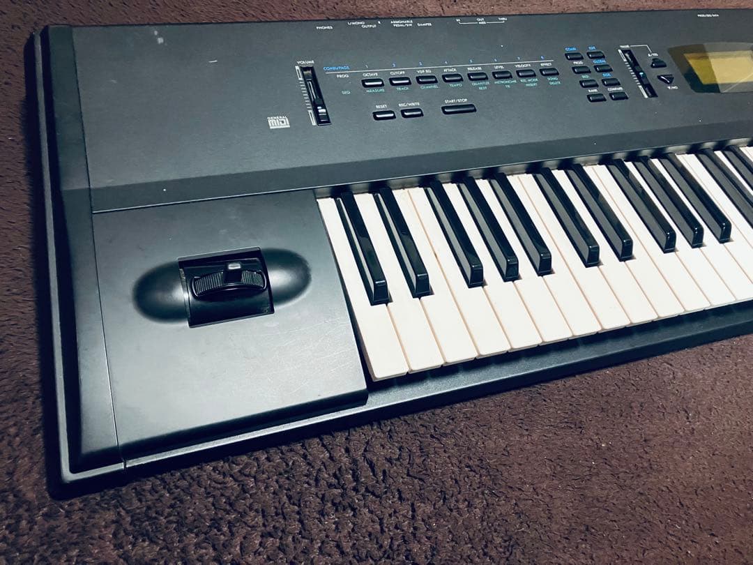 名機　KORG X3 シンセサイザー電子ピアノ中古