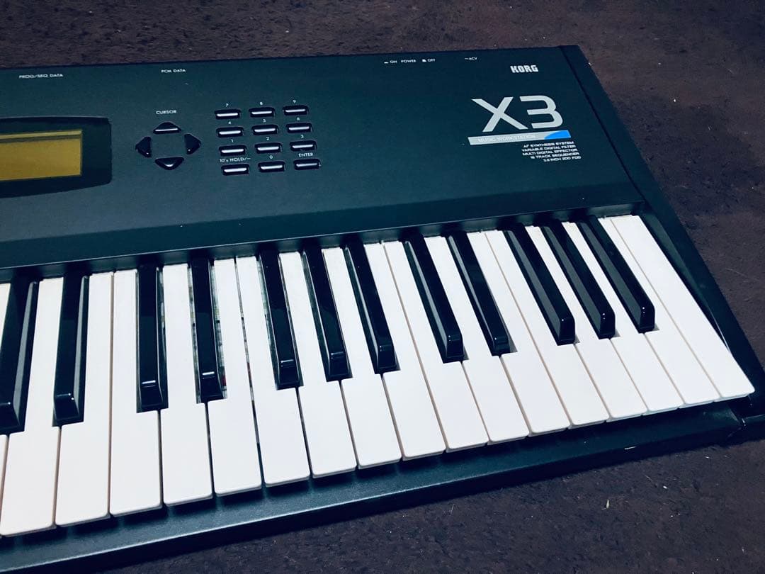 名機　KORG X3 シンセサイザー電子ピアノ中古