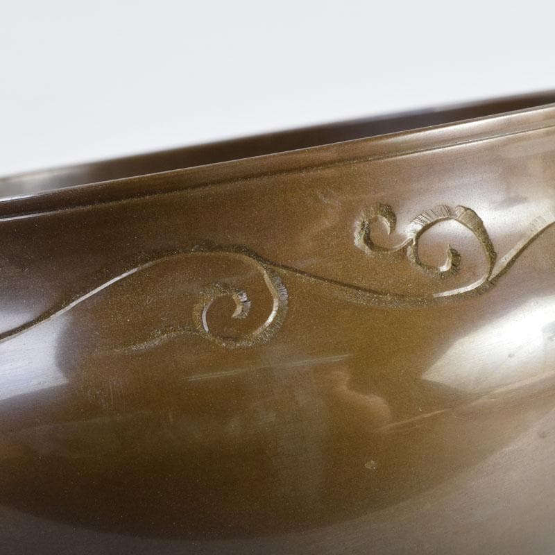 茶道具　高岡銅器　般若勘渓作　唐銅　唐草彫　建水　共箱　C　8980