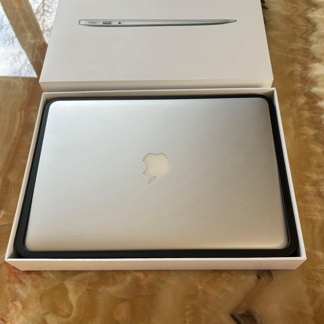 【動作確認済】MacBook Air 13インチ　シルバー　A1466