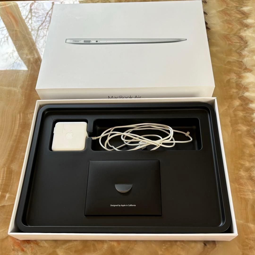 【動作確認済】MacBook Air 13インチ　シルバー　A1466
