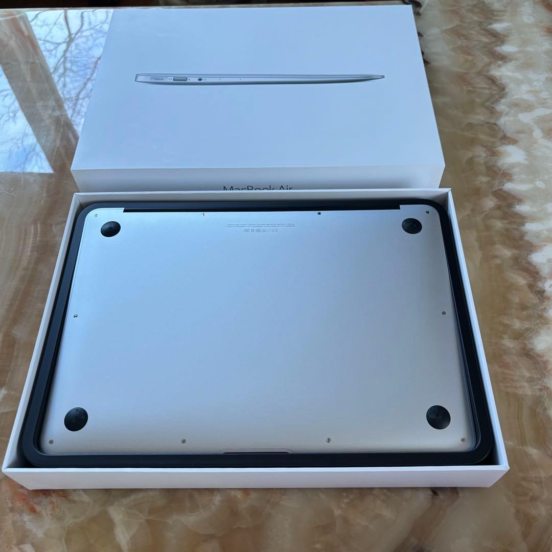 【動作確認済】MacBook Air 13インチ　シルバー　A1466