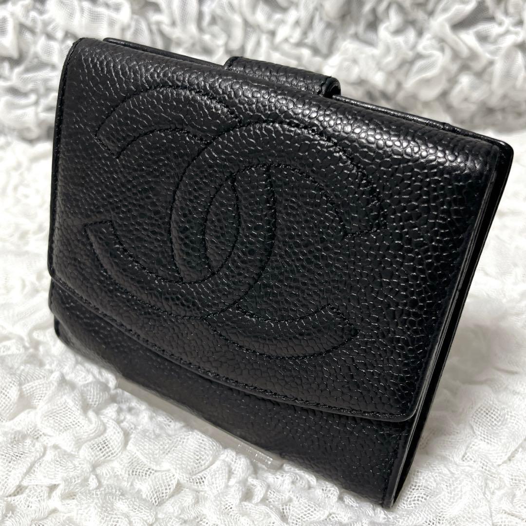 CHANEL ブラックレザー 二つ折り財布　キャビアスキン　ココマーク　本革