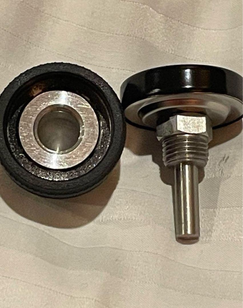 トライアンフ油温計Motone Customs モートーンカスタムズ