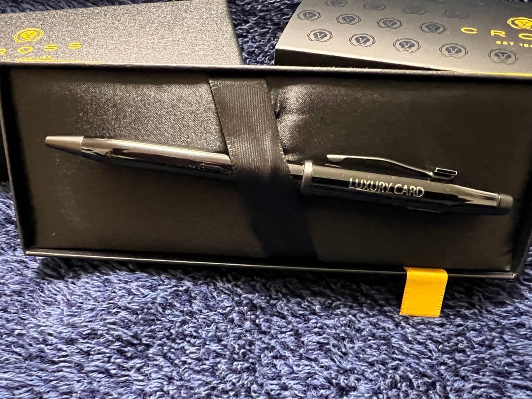 【非売品】 ラグジュアリーカード x CROSS 特別カスタマイズ　ボールペン