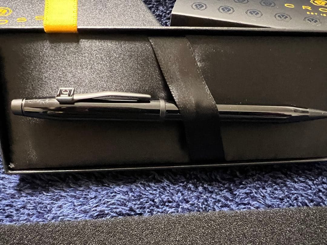 【非売品】 ラグジュアリーカード x CROSS 特別カスタマイズ　ボールペン