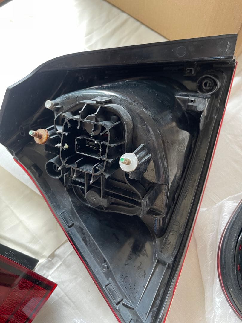 s*9様 golf R32赤 テールランプ 4個セット