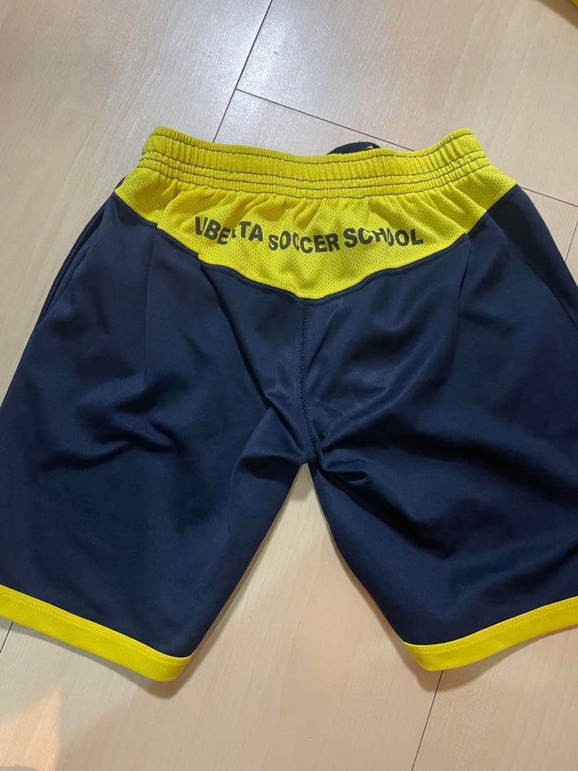 【未使用あり】リベルタサッカースクールユニフォーム4点セット160＆Sサイズ