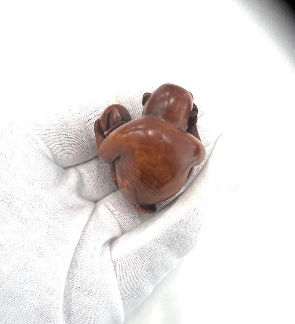 柘植　猿根付け　在名　名品　柘植材猿の彫刻 手のひらサイズ　美品　値下げ！
