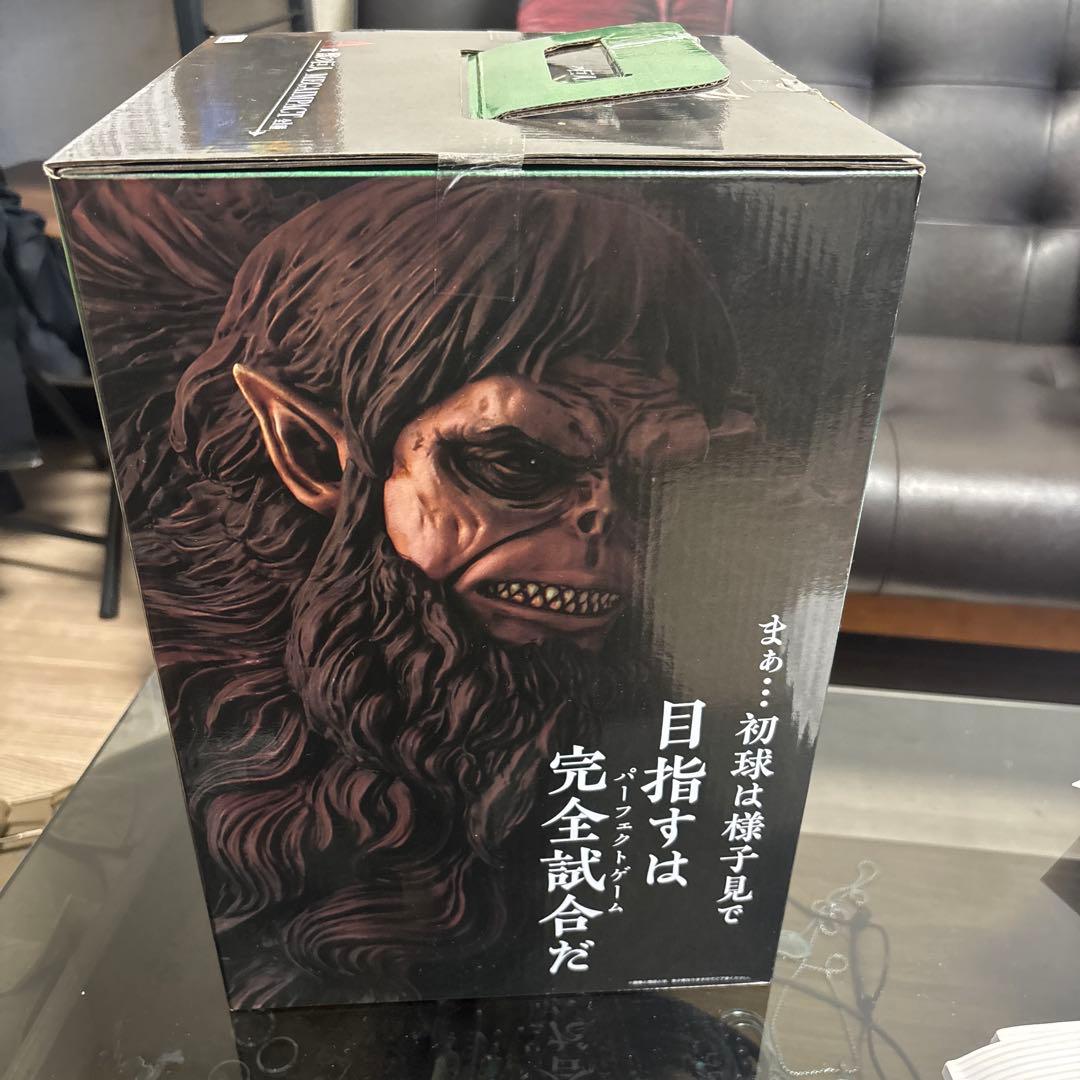 進撃の巨人一番くじ ラストワン　超大型巨人 A賞　獣の巨人 B賞　リヴァイ